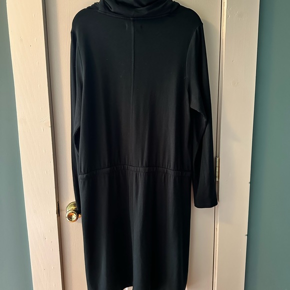 Lou & Grey Green Long Sleeve Dress - Picture 3 of 4